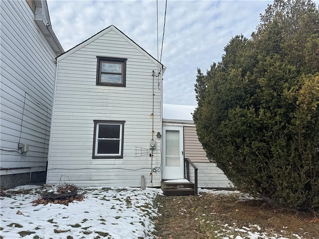 203 E 17th Ave photo 1