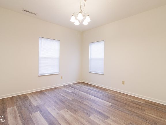 4th image of 904 Adena Ln