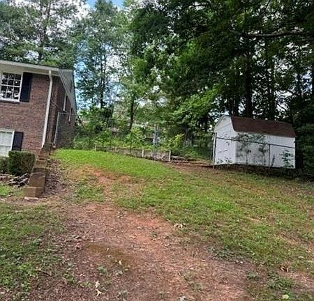 2nd image of 3970 Terrace Dr