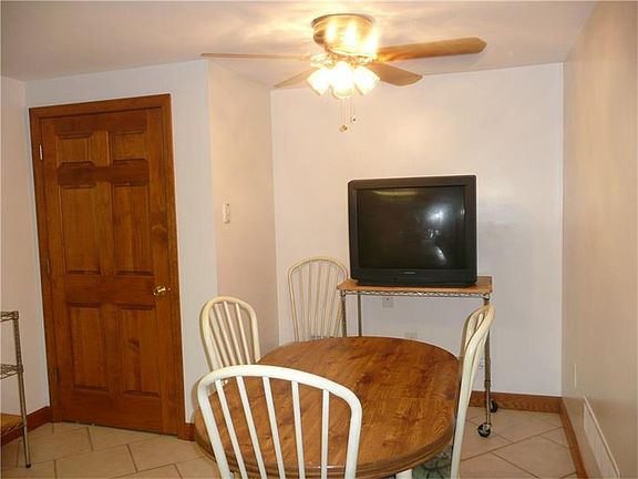 5th image of 2837 Kathy St