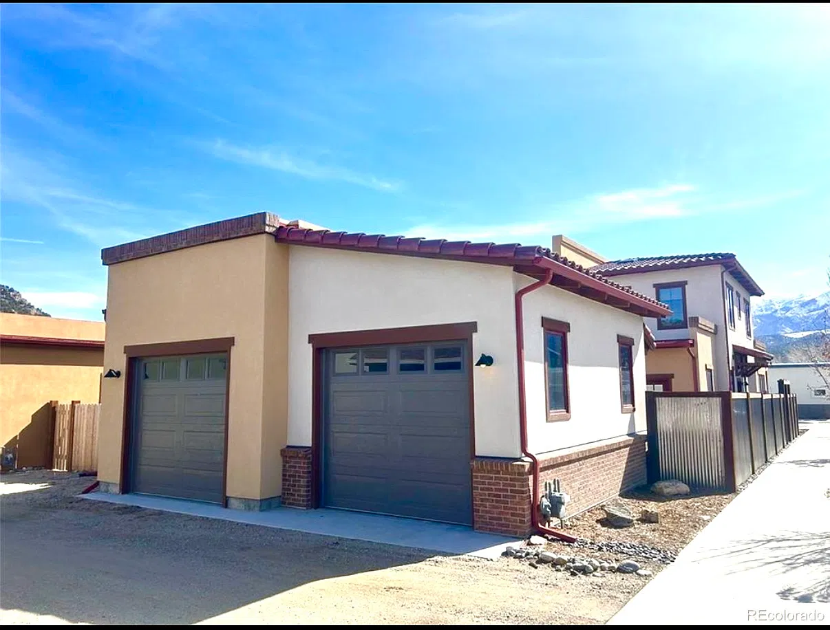 3 bed, 1472 sqft, $3,100 — Photo 3