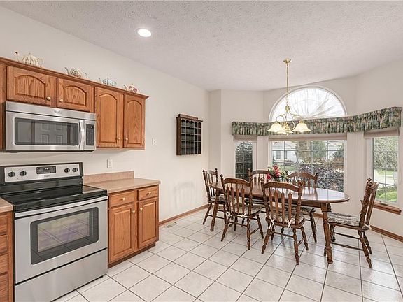 5th image of 9533 Scottsdale Dr