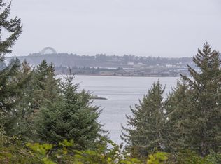 255 SE Back Bay Dr, Newport, OR