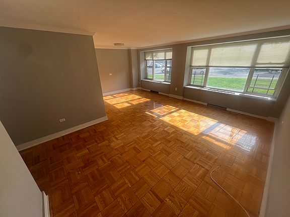 3rd image of 67-00 192nd St #816