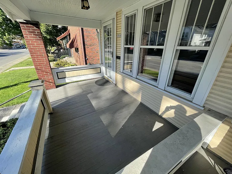 2956 Indianola Ave — Photo 3