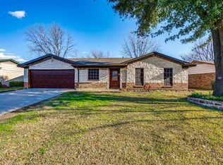 1703 Lanette Ln, Arlington, TX 76010