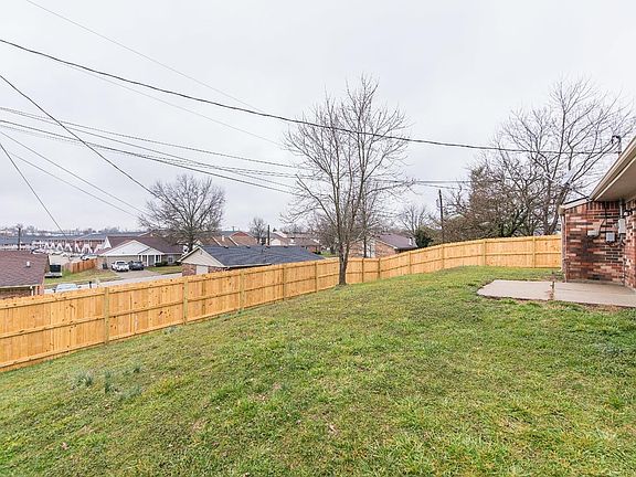 4th image of 206 Madison Hills Blvd