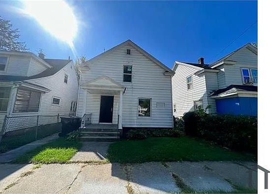 1st image of 1118 Van Buren St #1