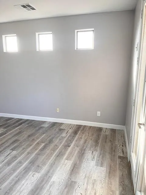 Studio, 500 sqft, $1,350 — Photo 4