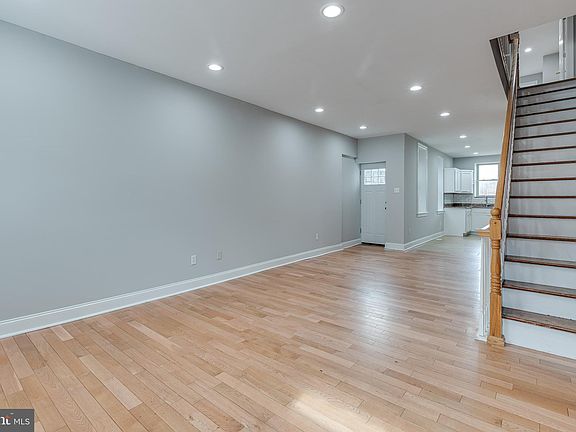 5th image of 1725 Wylie St