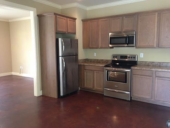 5th image of 105 Providence Hl