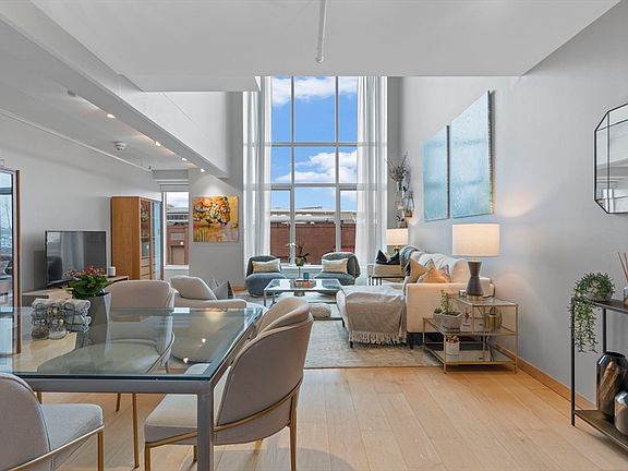 4th image of 25 Channel Center St Unit 212