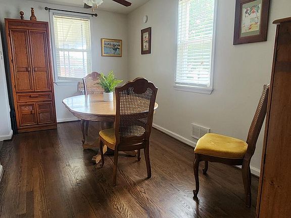 3rd image of 8325 Bear Creek Dr