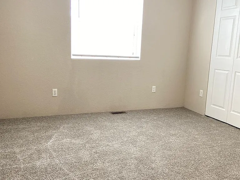 502 Twin Oaks — Photo 16