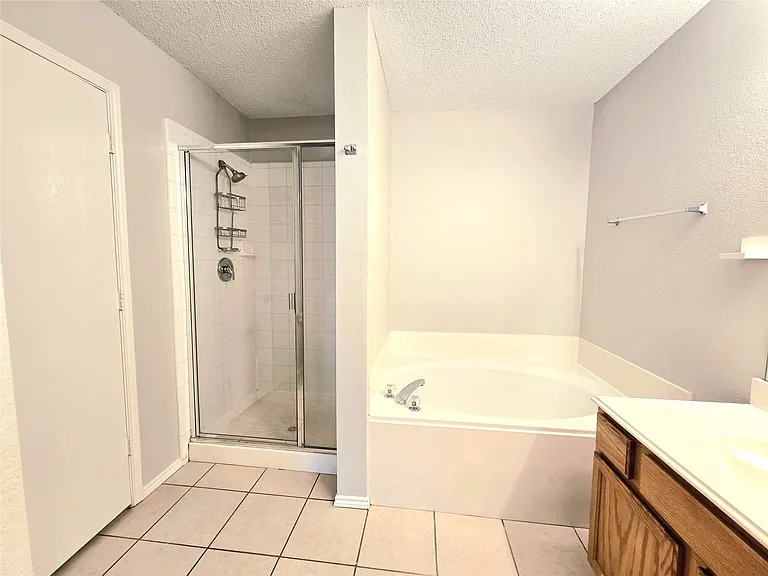 4156 Palace Pl — Photo 9