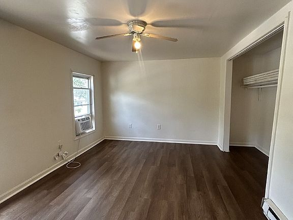 5th image of 472 Hill St