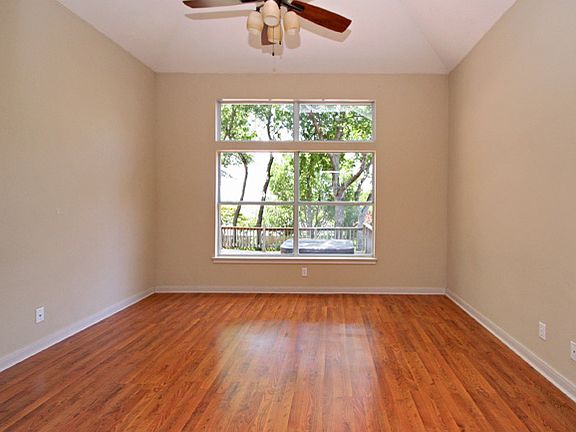 5th image of 3834 Tavern Oaks St