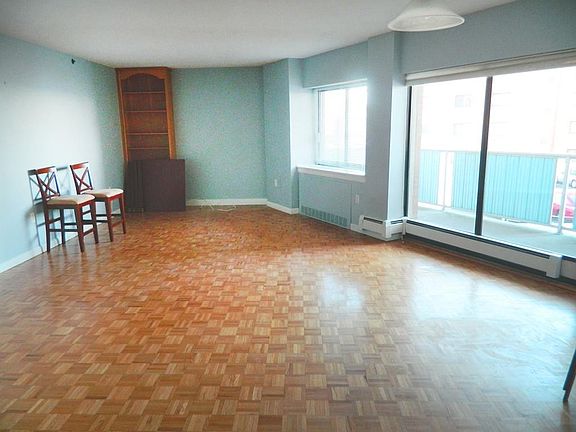 2nd image of 300 Lynn Shore Dr APT 307