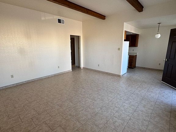 3rd image of 1010 Elm St #A