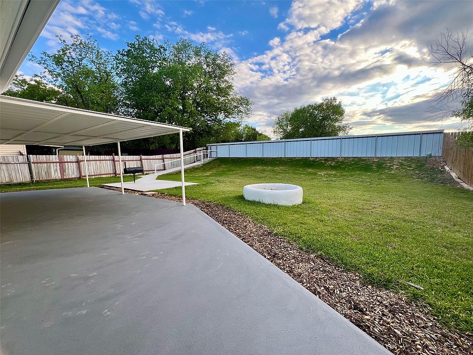 1st image of 8007 Colony Loop Dr