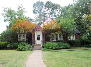 1623 Pinehurst Pl, Jackson, MS 39202