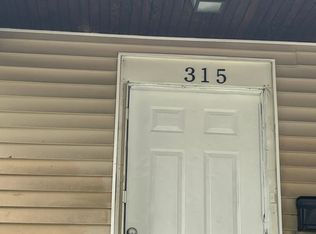 315 Roycroft Dr, Rochester, NY 14621