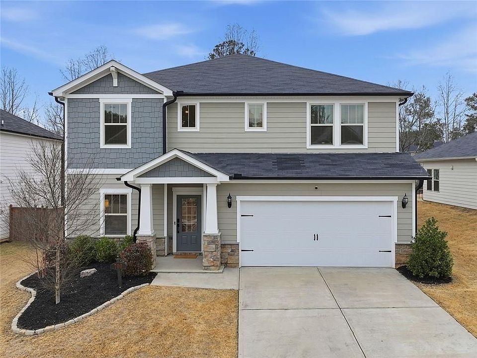 1st image of 700 Stately Dr