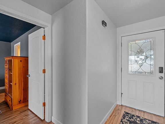 5th image of 11211 NW King Ave