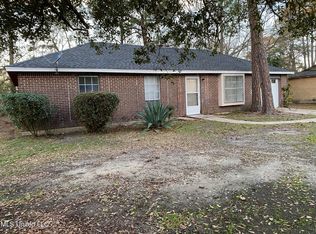 2301 Ladnier Rd, Gautier, MS 39553