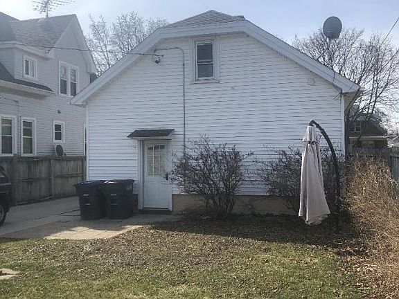 3rd image of 1520 Superior Ave