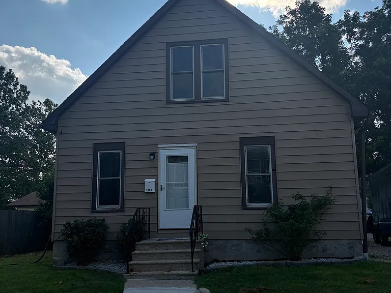 1209 S Lee St — Photo 2