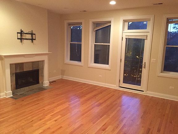 5th image of 1103 W Cornelia Ave