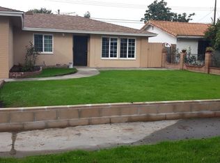 1138 S Nakoma Dr, Santa Ana, CA 92704