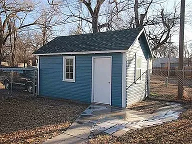 2 bed, 924 sqft, $1,100 — Photo 3