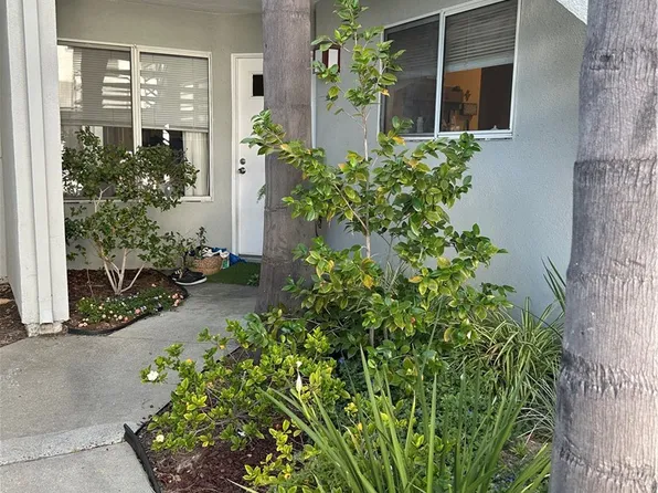 27695 Aquamarine, Mission Viejo, CA 92691