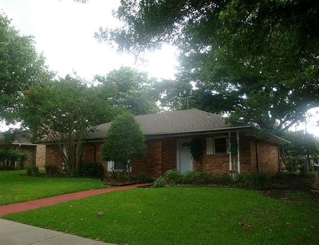 1st image of 206 Gwendola Dr