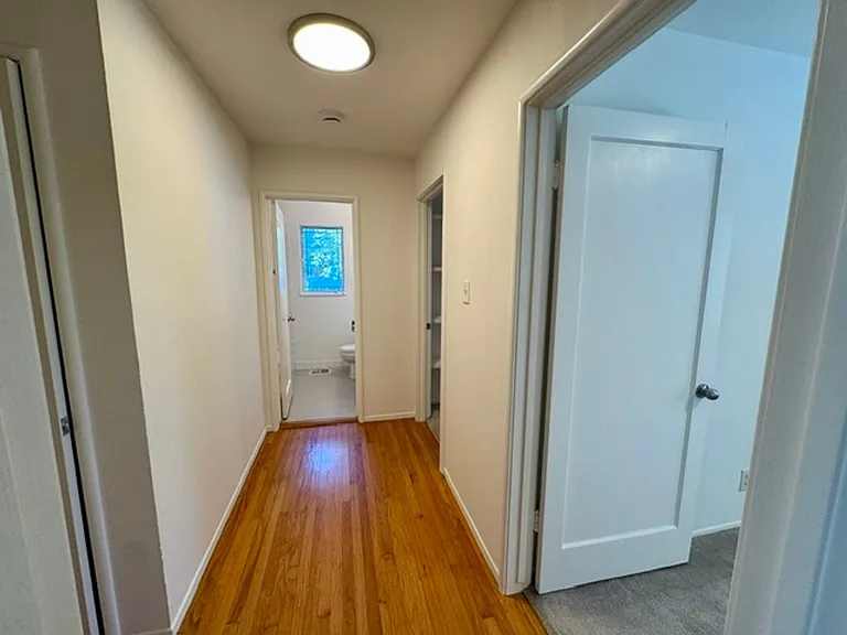 1608 Poplar Dr — Photo 11