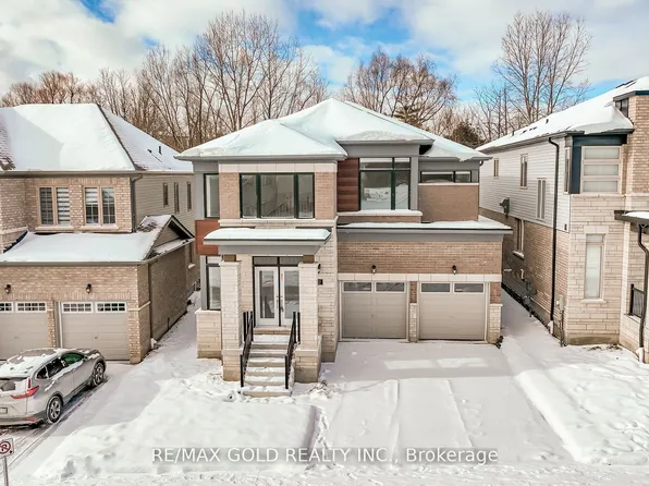 33 Gilham Way, Brant, ON N3L 3E2