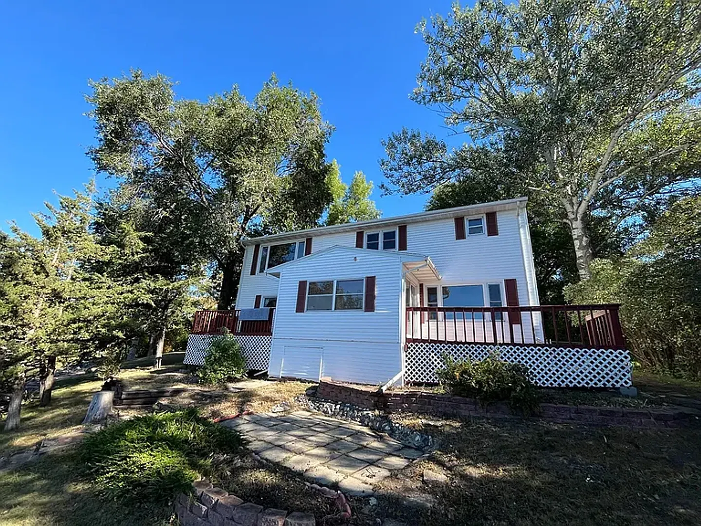 379539 N Shore Dr — Photo 2