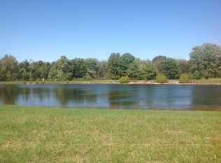 412 Union Hill Rd, Carbondale, IL 62903