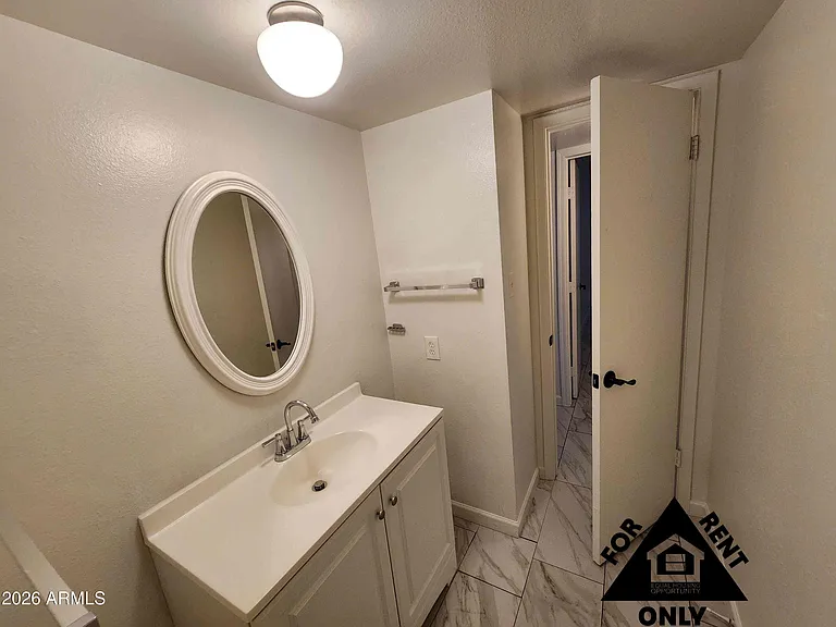 7132 W Wolf St — Photo 11