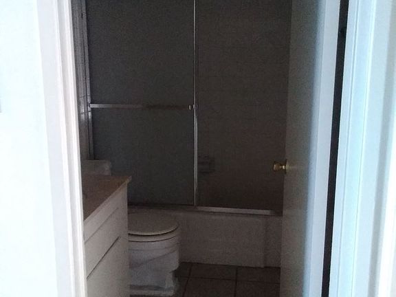 5th image of 851 Gladys Ave APT 6