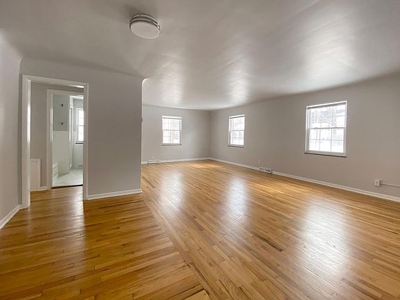 2nd image of 18313 Chagrin Blvd #1