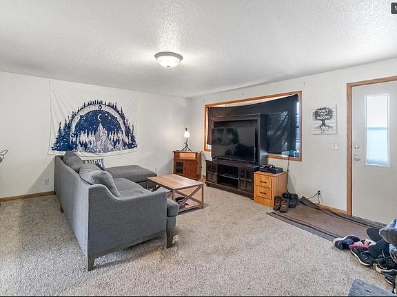 3rd image of 4320 Cherrywood Dr