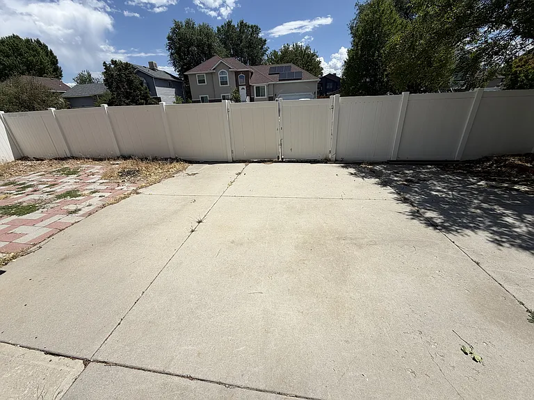 1917 W General Dr — Photo 12