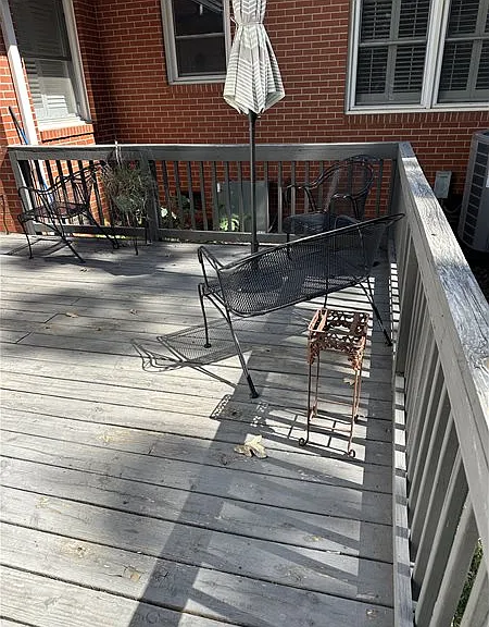 700 S Main St — Photo 15