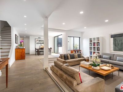 2467 Century Hl, Los Angeles, CA, 90067