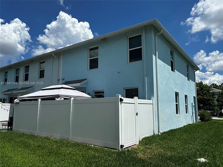 6359 Sailpointe Ln — Photo 33