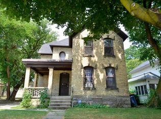 853 5th St NW, Grand Rapids, MI 49504