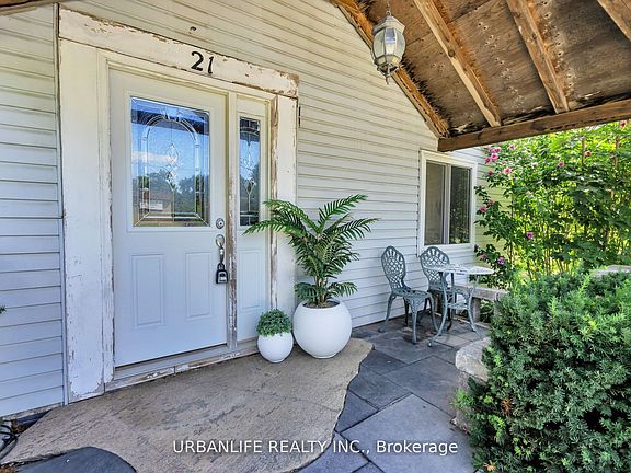4th image of 21 Oak Ave